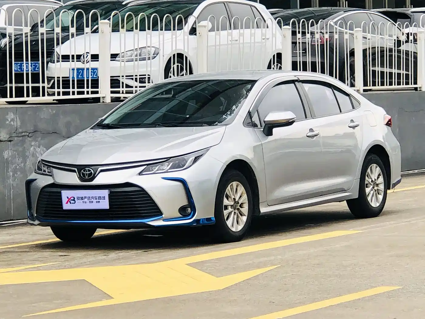 Toyota Corolla 2023 Silver/gray из Китая