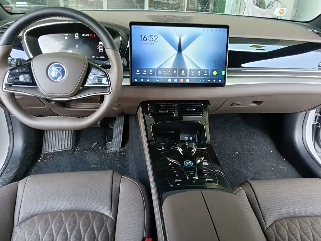 BYD Han 2025 DM-i 125KM Smart Drive