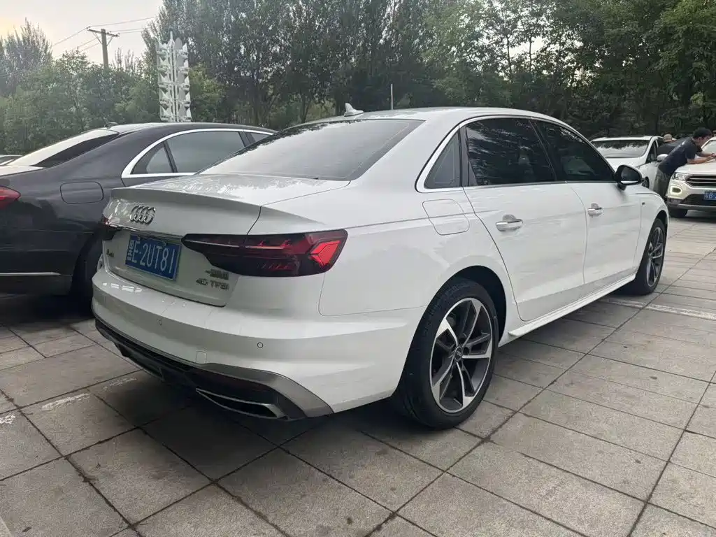 Audi A4L 2024 40 TFSI Fashion