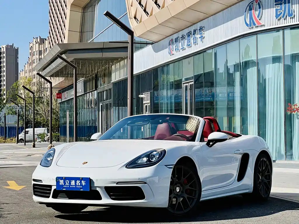 PORSCHE 718