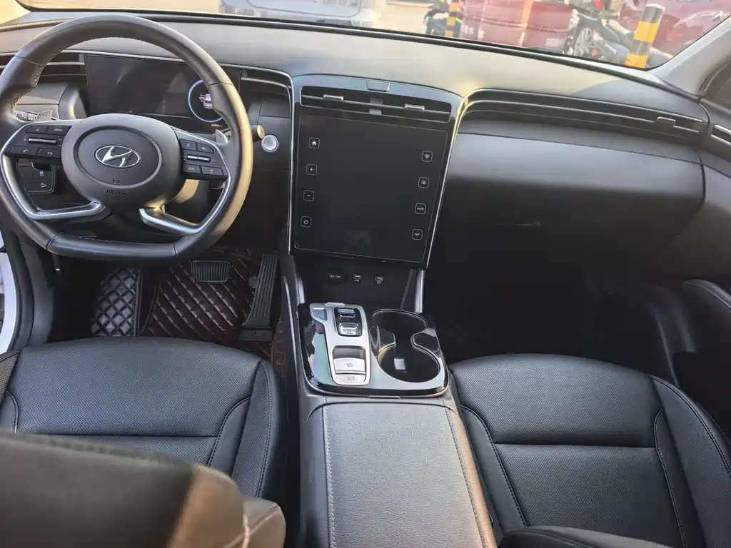 Hyundai Tucson — миниатюра 6