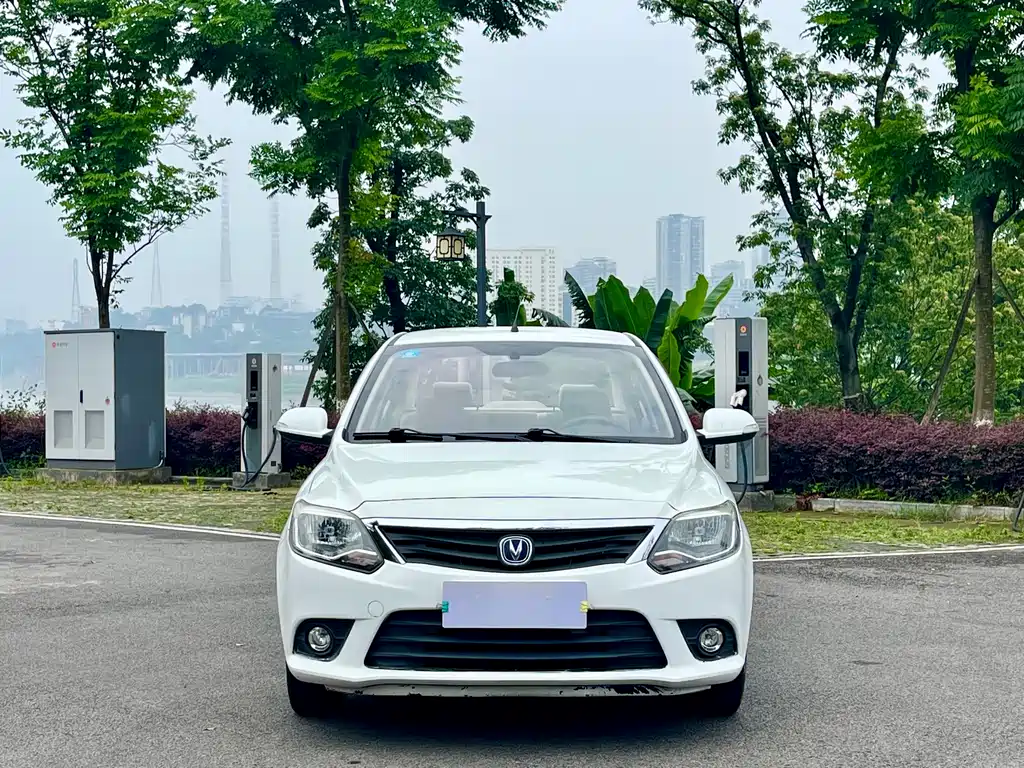 Changan Yuexiang V3 1.4L Manual Cozy Type China IV, фото 2