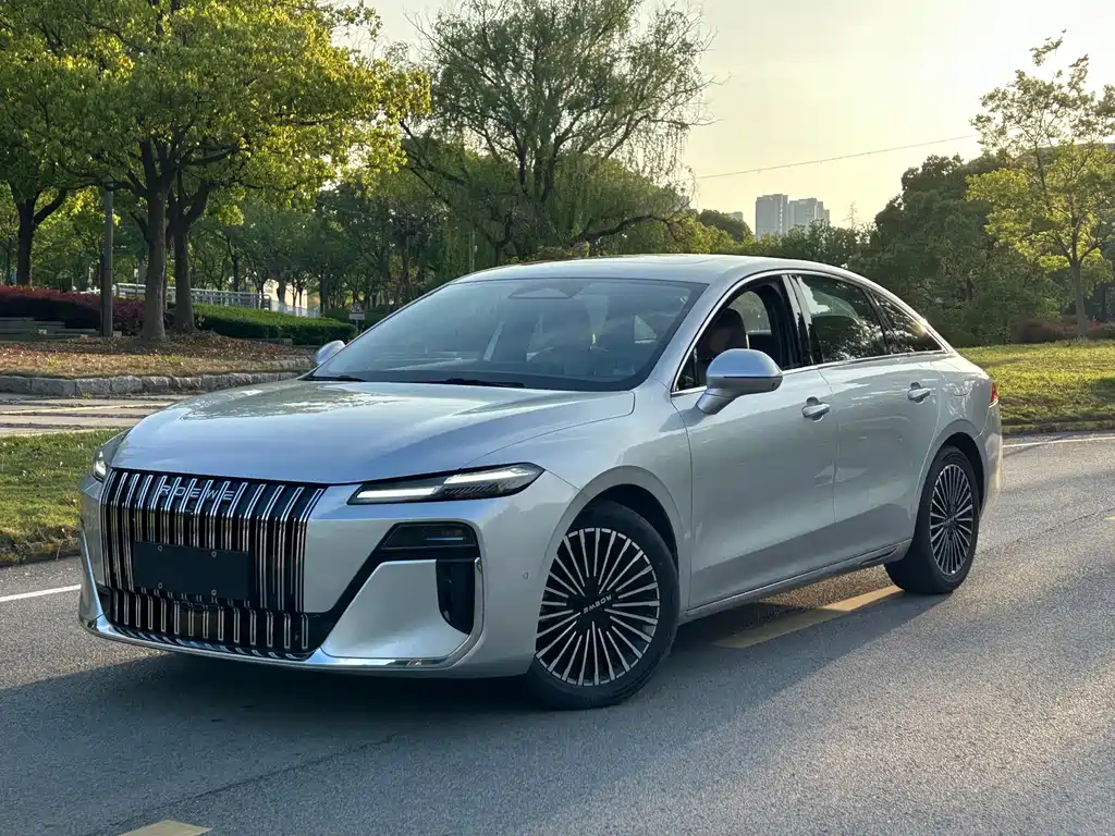 Roewe 荣威M7 DMH 0