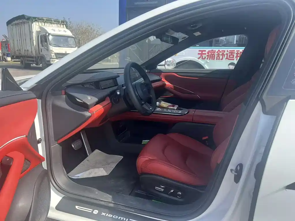 XIAOMI CAR XIAOMI SU7