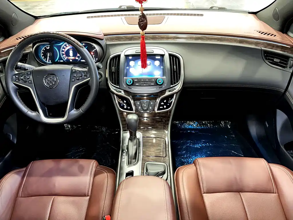 Buick LaCrosse — миниатюра 5
