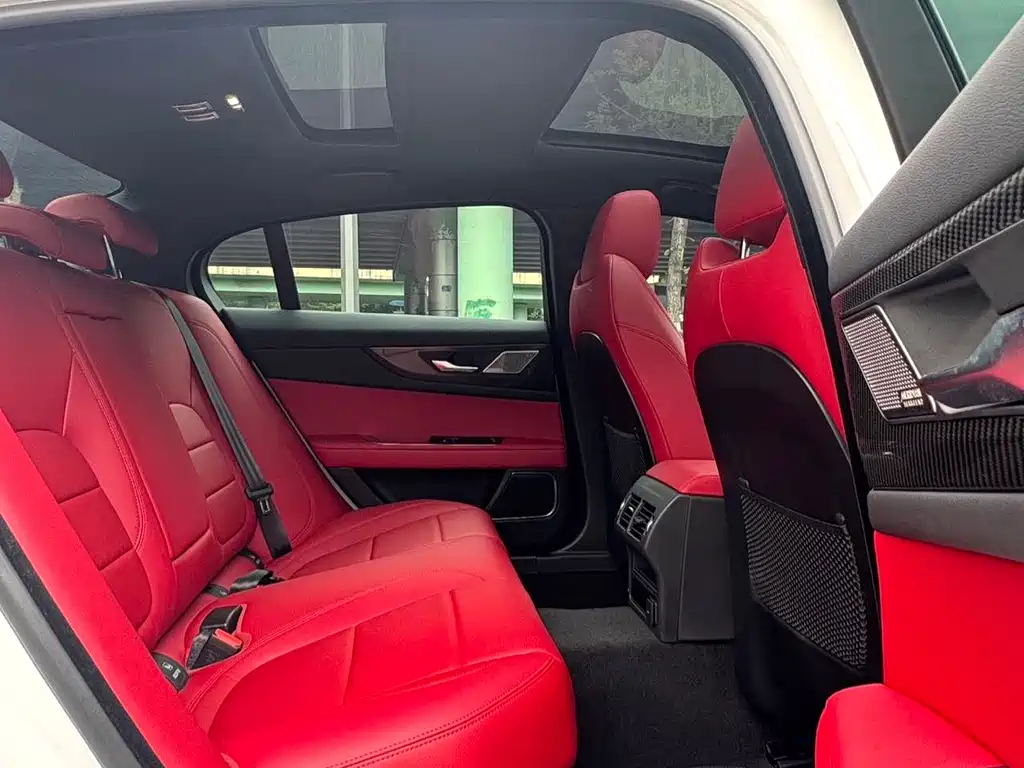 Jaguar XEL 2024 2.0T 250PS R-DYNAMIC S Sport