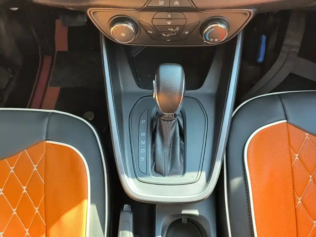 Ford Escort — миниатюра 14