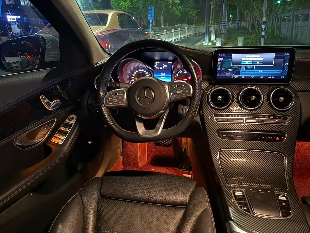 Mercedes-Benz C-Class — миниатюра 6