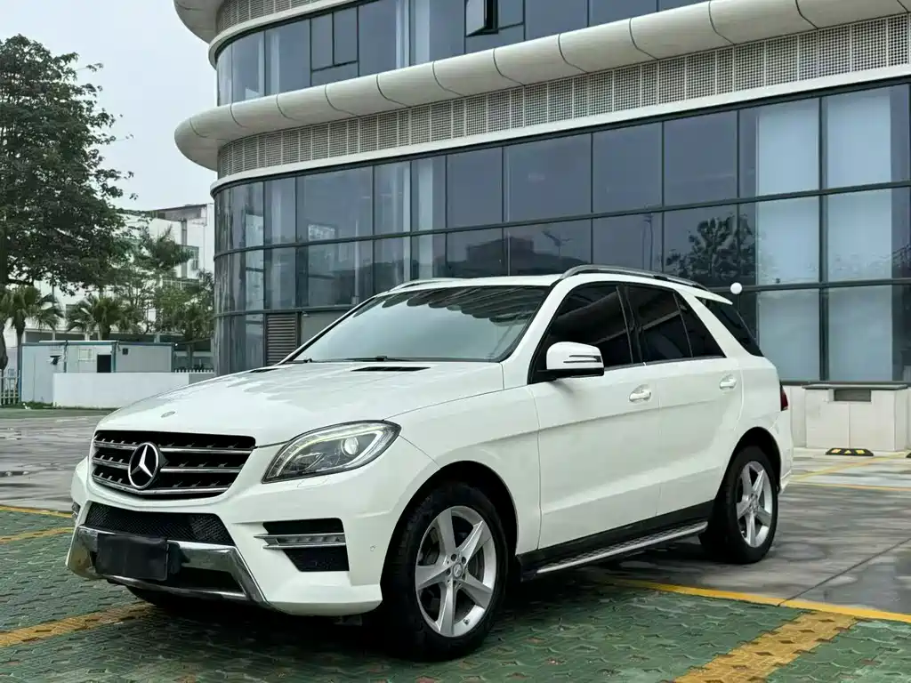 Mercedes-Benz M-Class 2012
