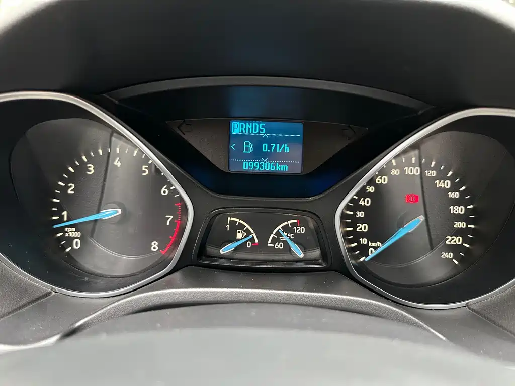 Ford Focus — миниатюра 10