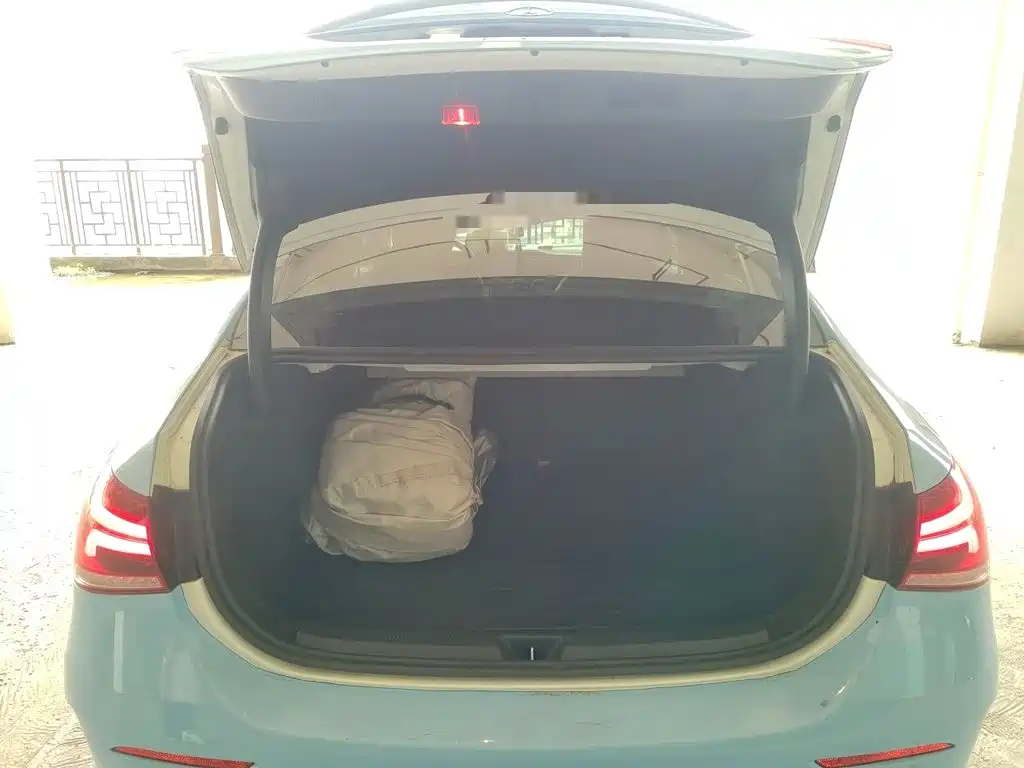 Mercedes-Benz A-Class — миниатюра 10