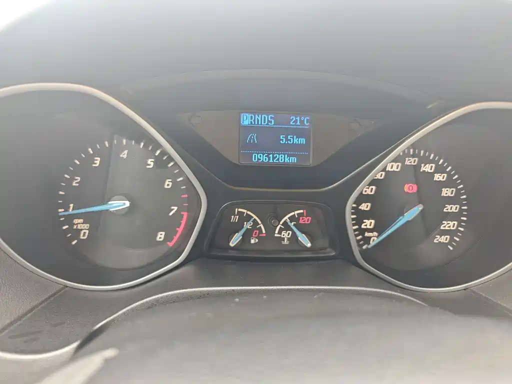 Ford Focus — миниатюра 12