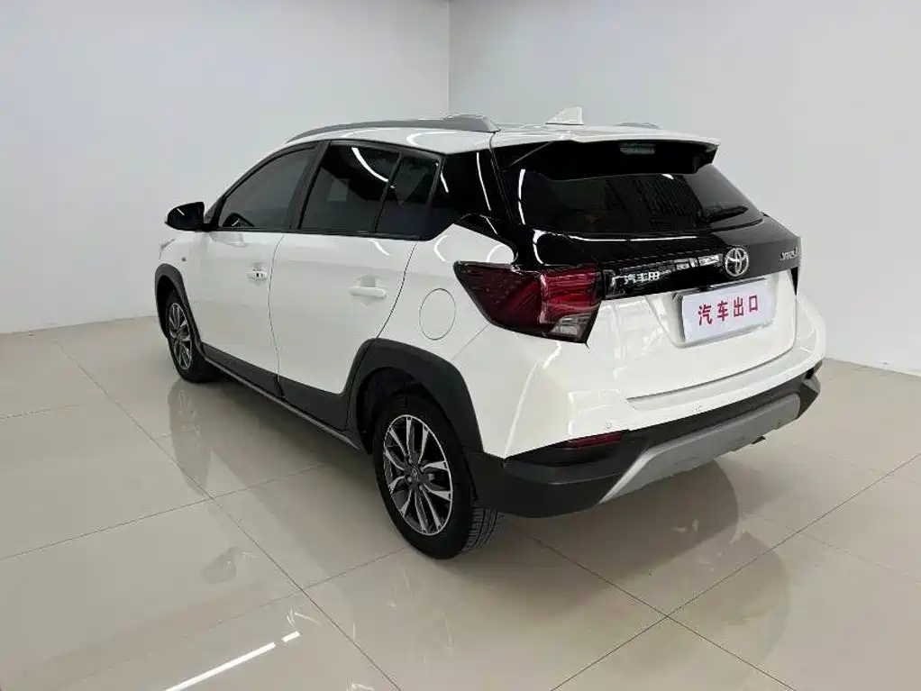 Toyota Yaris L — миниатюра 6