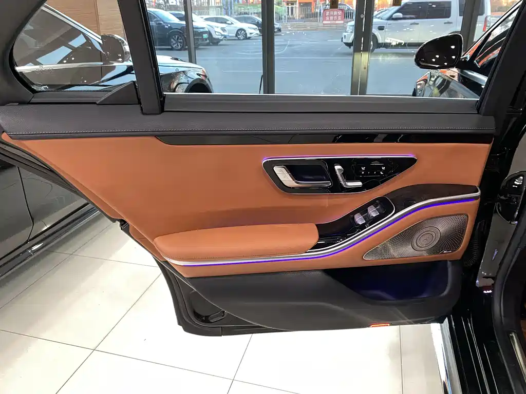 MERCEDES-BENZ S CLASS