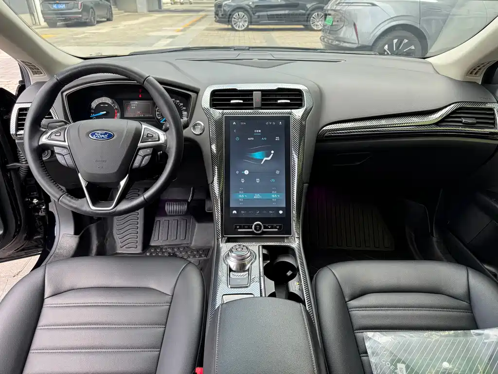 Ford Mondeo — миниатюра 10