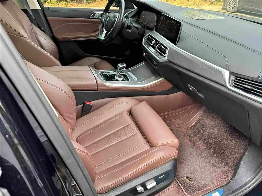 BMW X5 (Import) — миниатюра 6