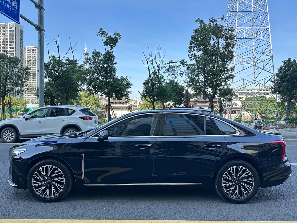 Hongqi Hongqi H5 — миниатюра 3