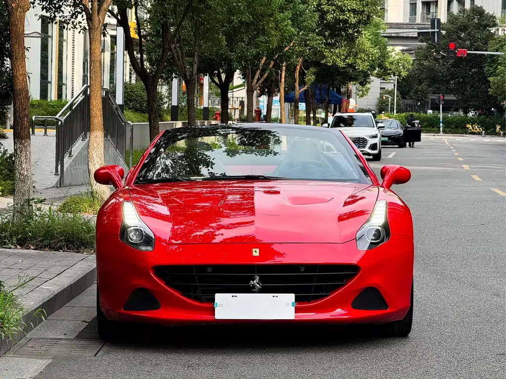Ferrari California T — миниатюра 2