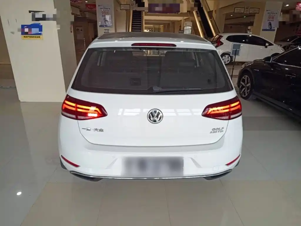 Volkswagen Golf — миниатюра 6