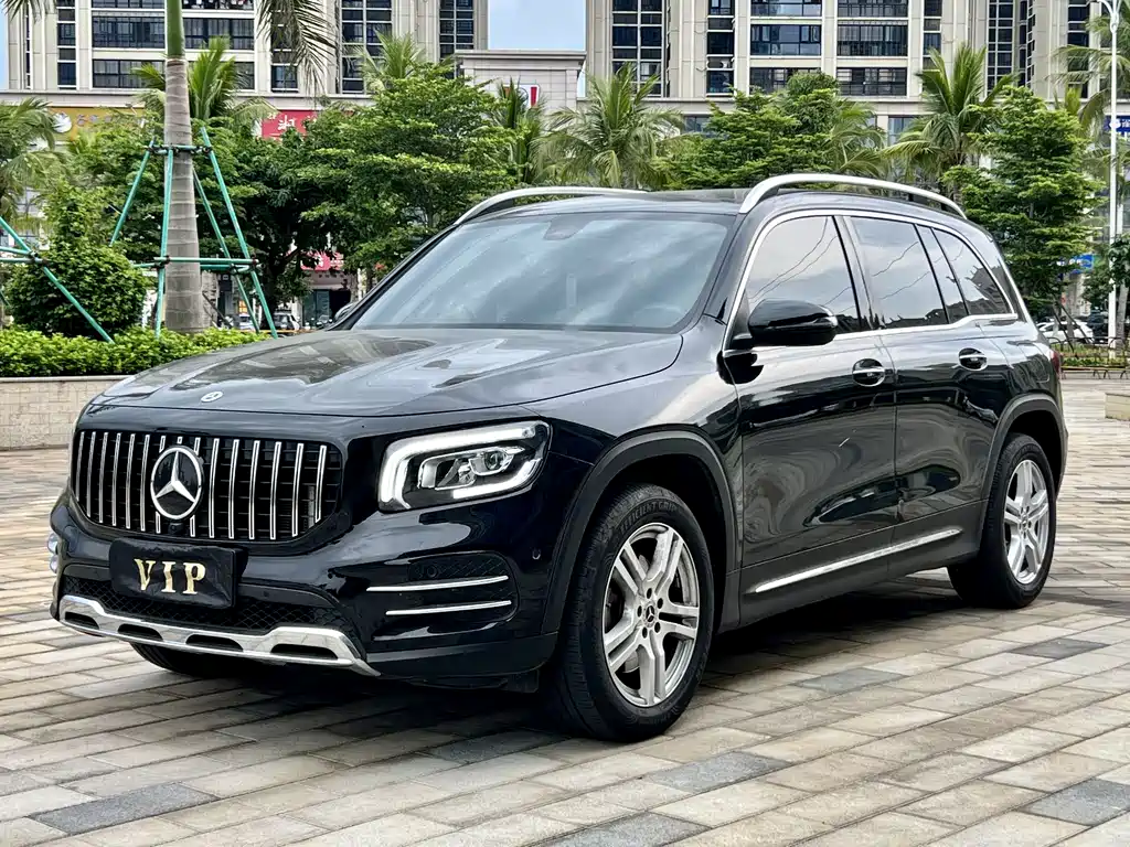 Mercedes-Benz GLB 2023