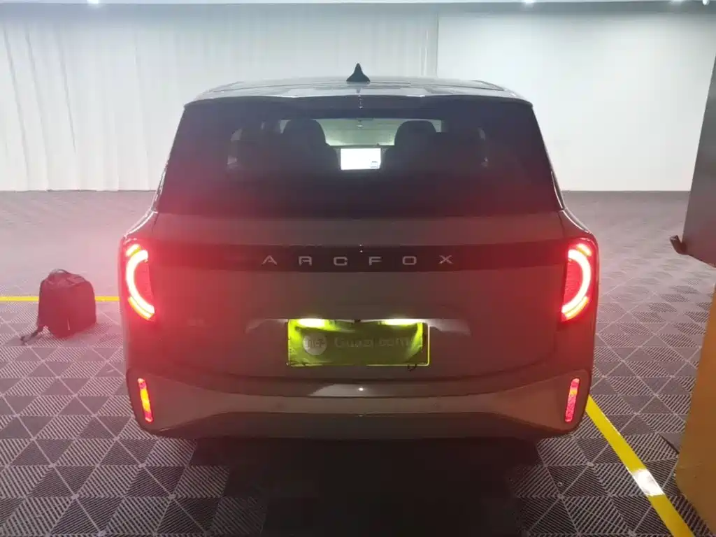 ARCFOX S — миниатюра 6