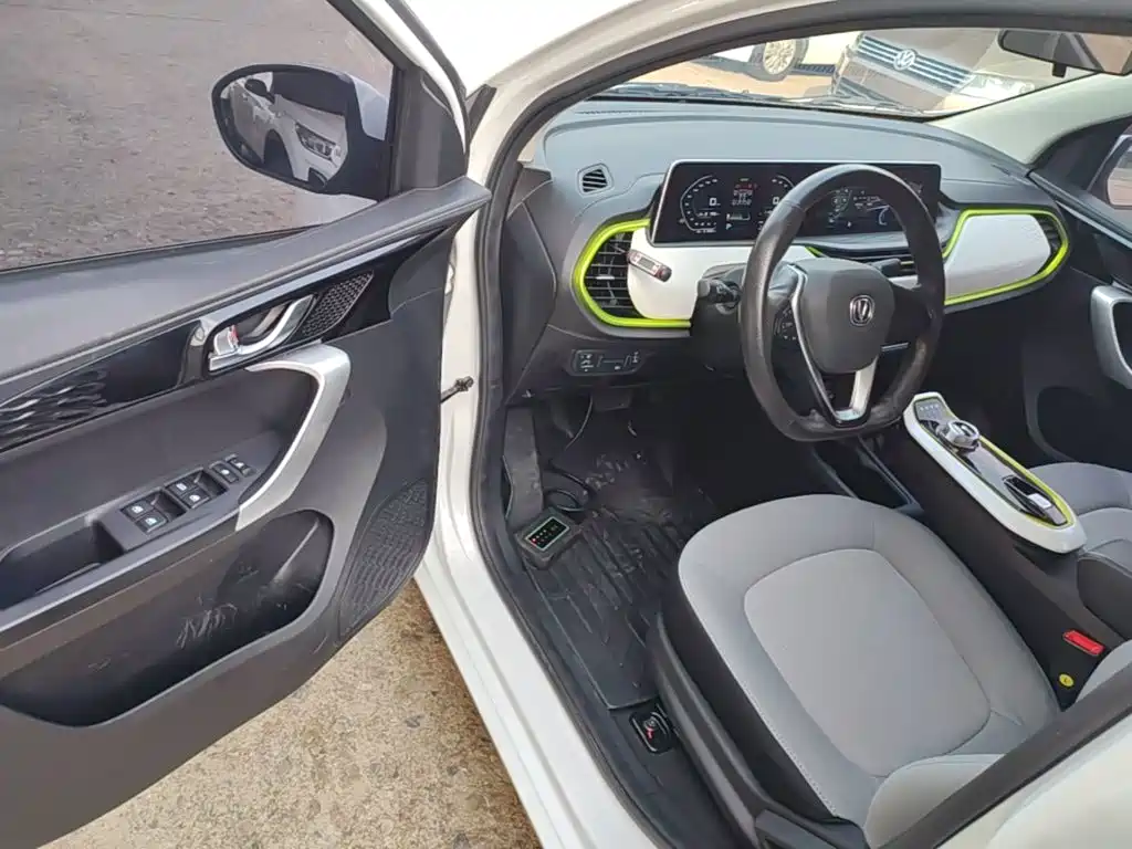 Changan Benben E-Star — миниатюра 16