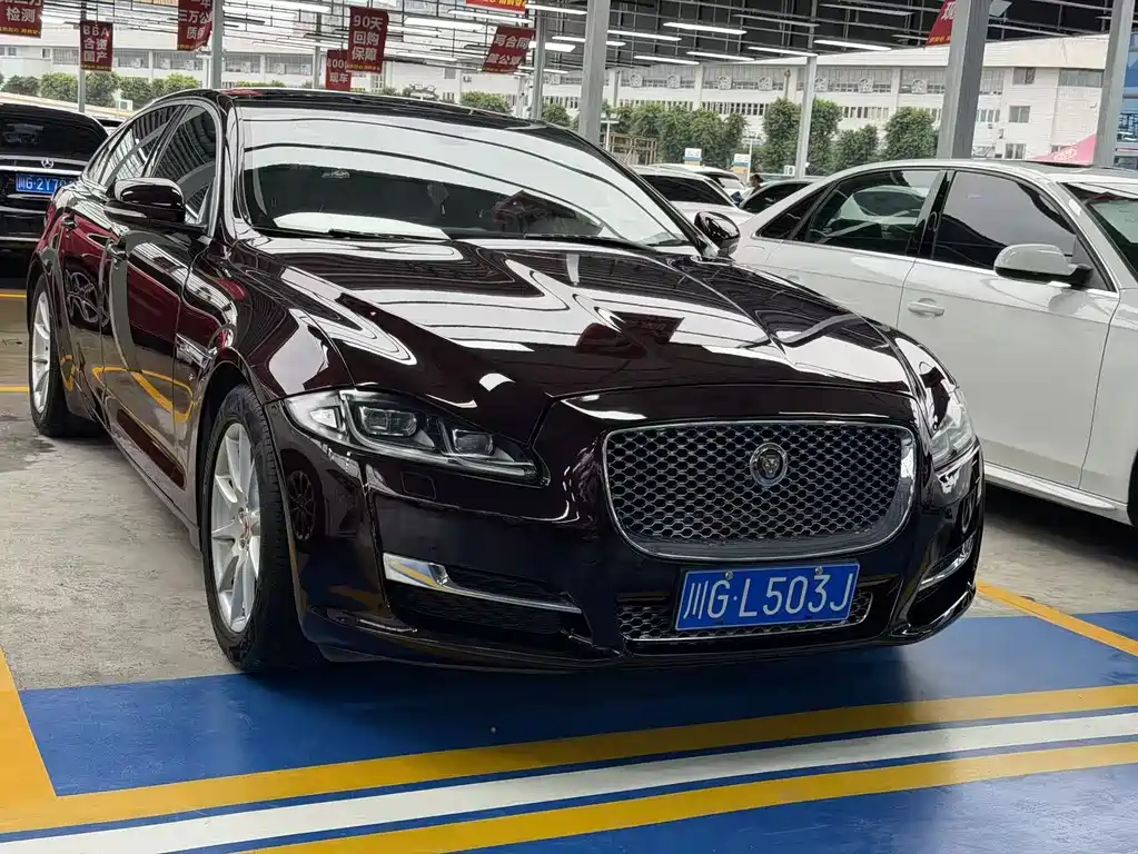 Jaguar XJ — миниатюра 3