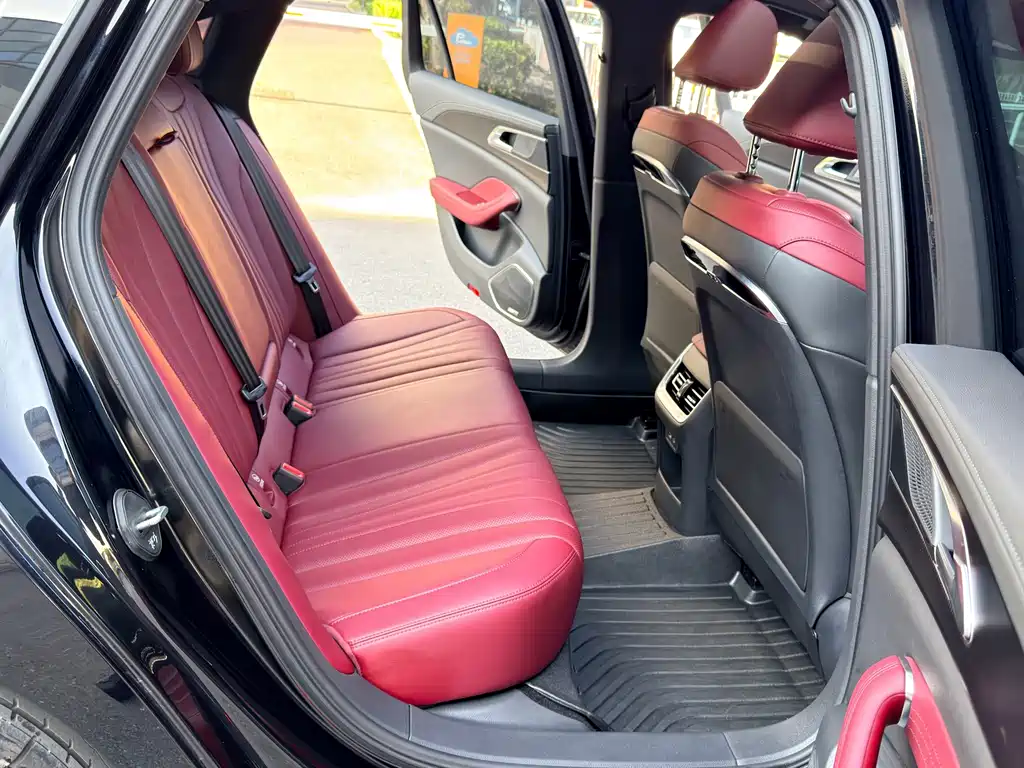 Hongqi Hongqi H5 — миниатюра 14