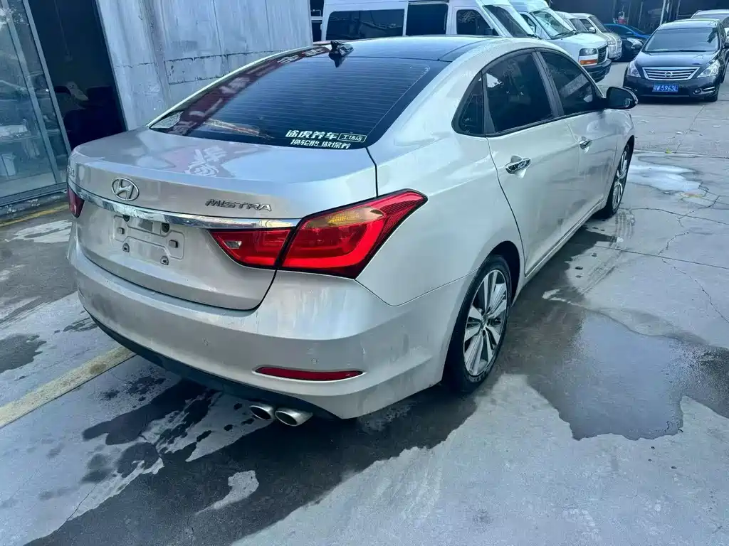 Hyundai Mistra — миниатюра 7