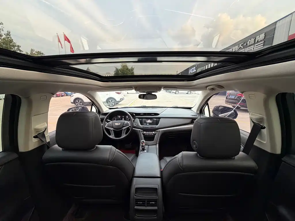 Cadillac XT5 — миниатюра 10