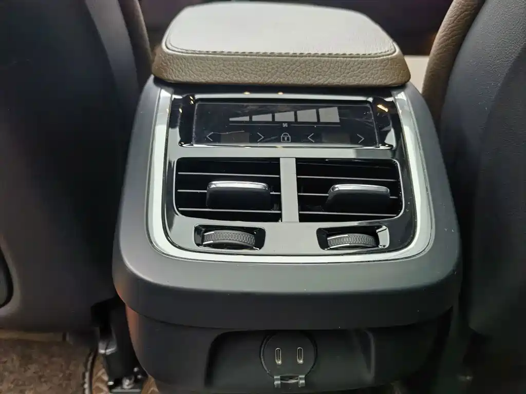 Volvo V90 — миниатюра 18