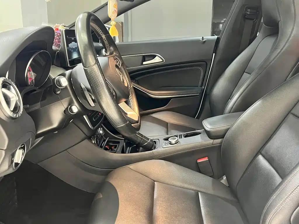 Mercedes-Benz CLA 2015 CLA 200