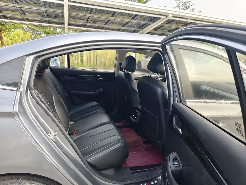 Roewe i5 — миниатюра 13