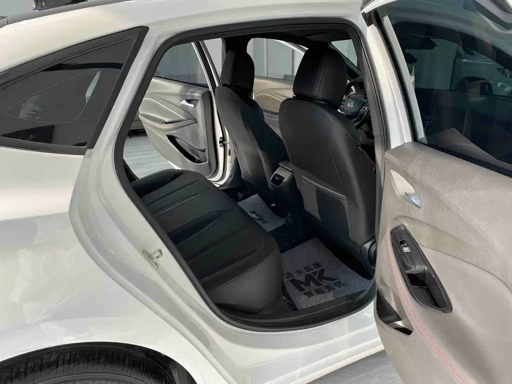 Buick Verano — миниатюра 9