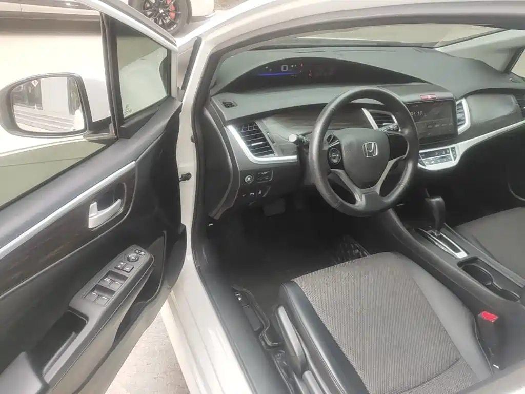 Honda Jade — миниатюра 16