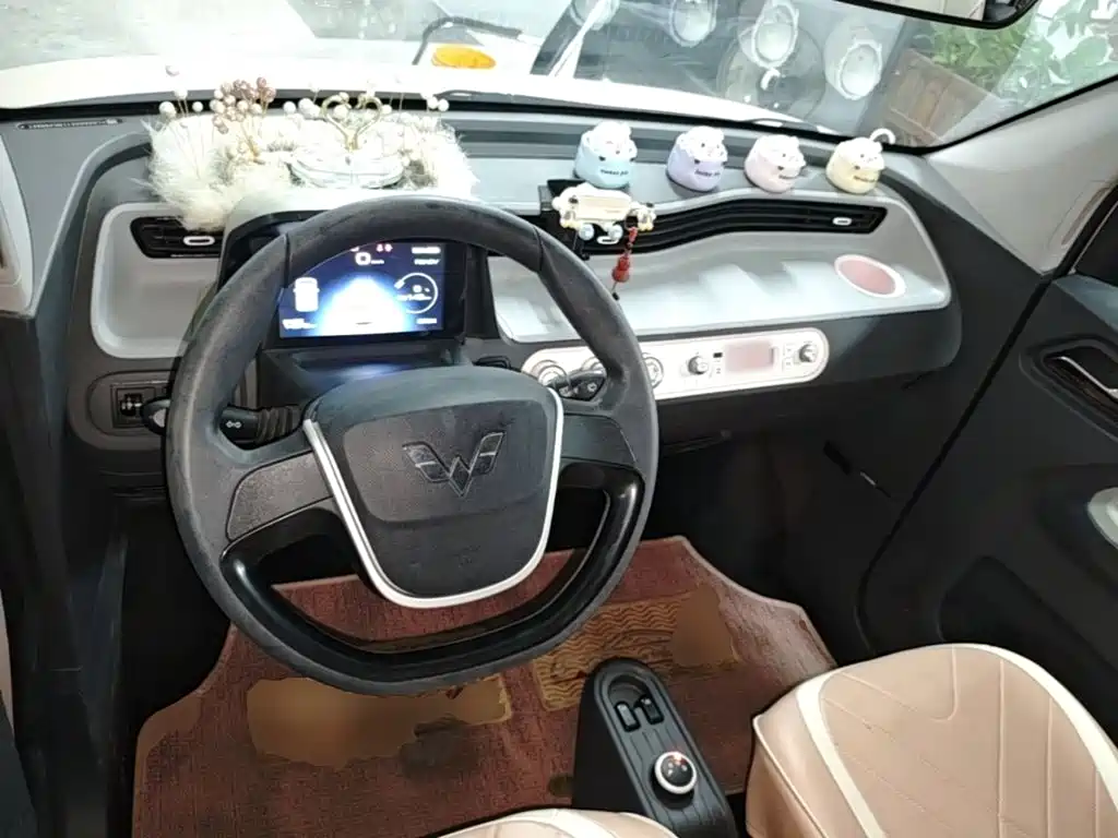 Wuling MINIEV — миниатюра 10