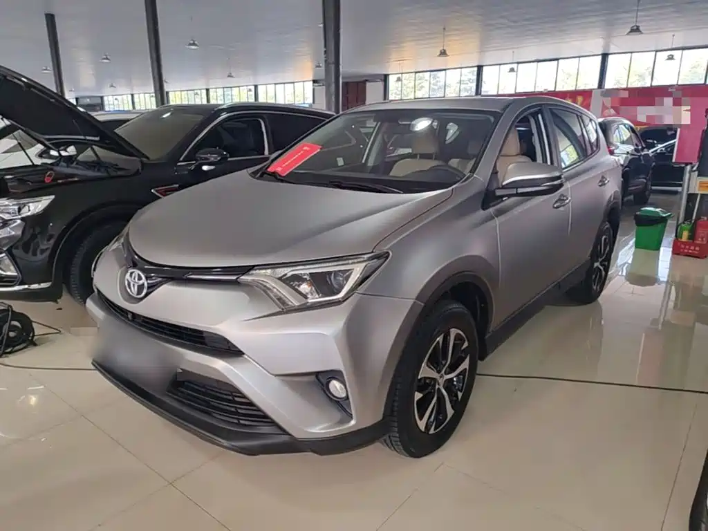 Toyota RAV4 — миниатюра 2