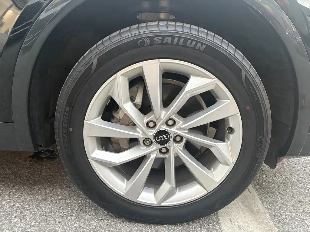 Audi Q5L — миниатюра 15