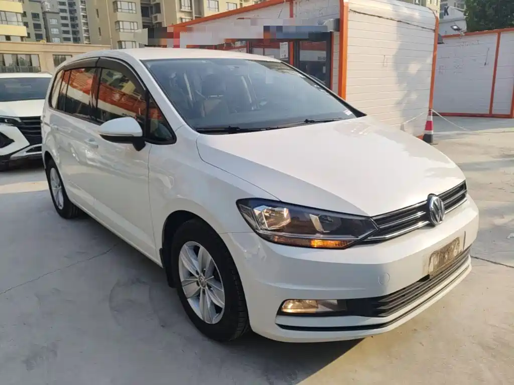 Volkswagen Touran — миниатюра 4