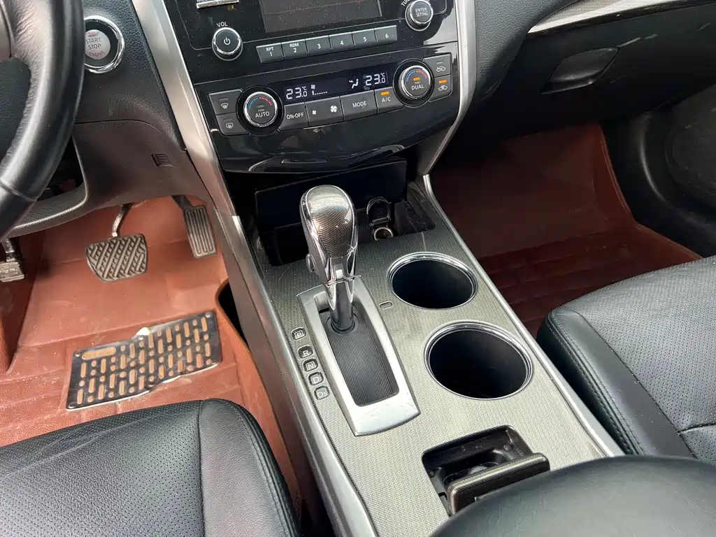 Nissan Teana — миниатюра 10