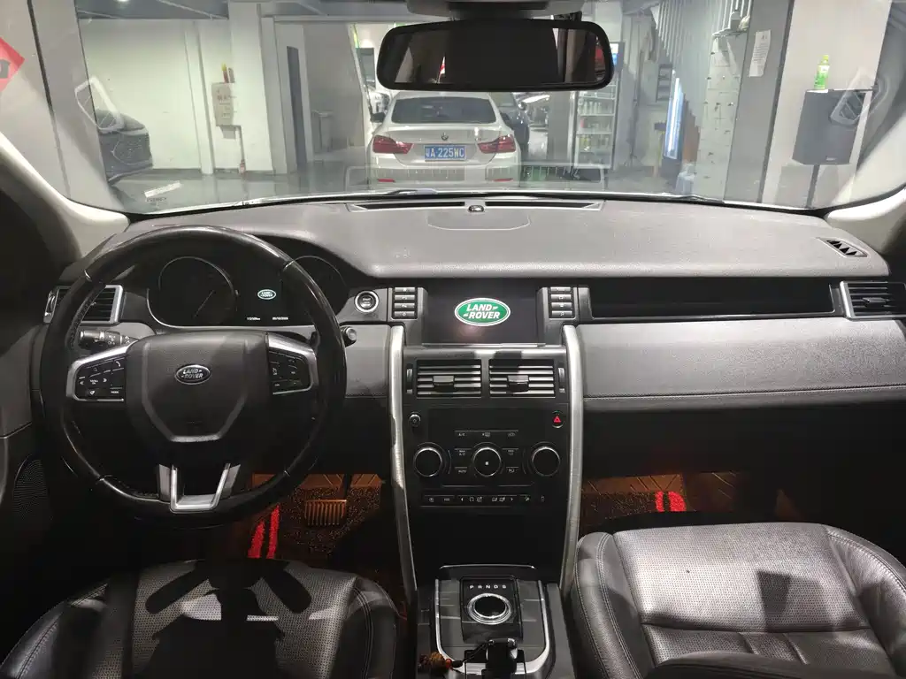 Land Rover Discovery Sport — миниатюра 11