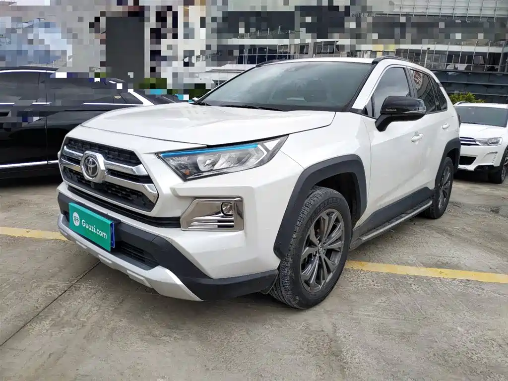 Toyota RAV4 2024