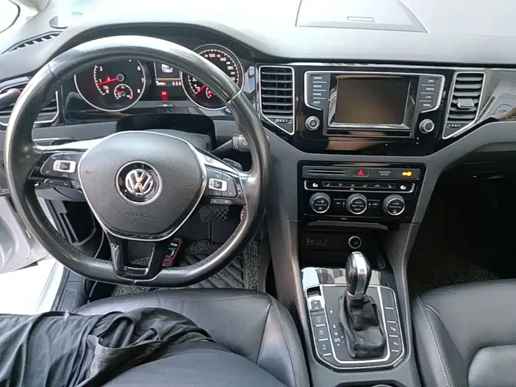 Volkswagen Golf (Import) — миниатюра 10
