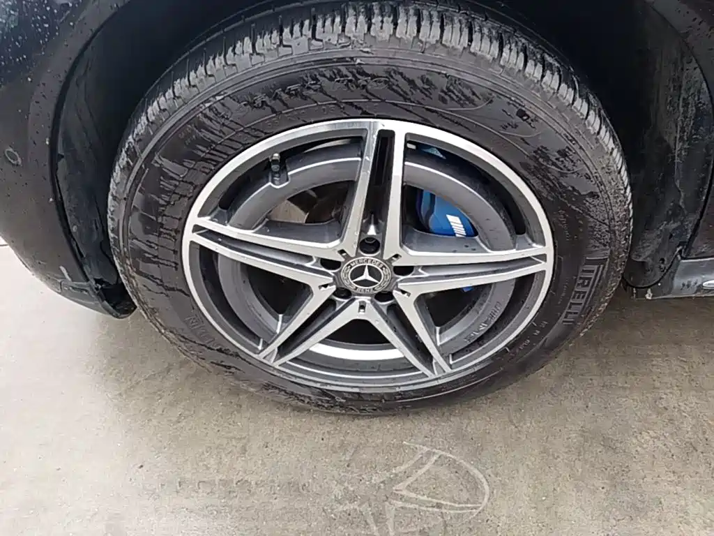 Mercedes-Benz EQC — миниатюра 23