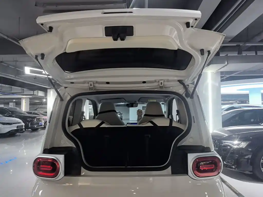 Wuling MINIEV — миниатюра 19