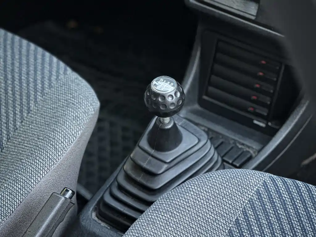 Volkswagen Jetta 2000 1.6L MT