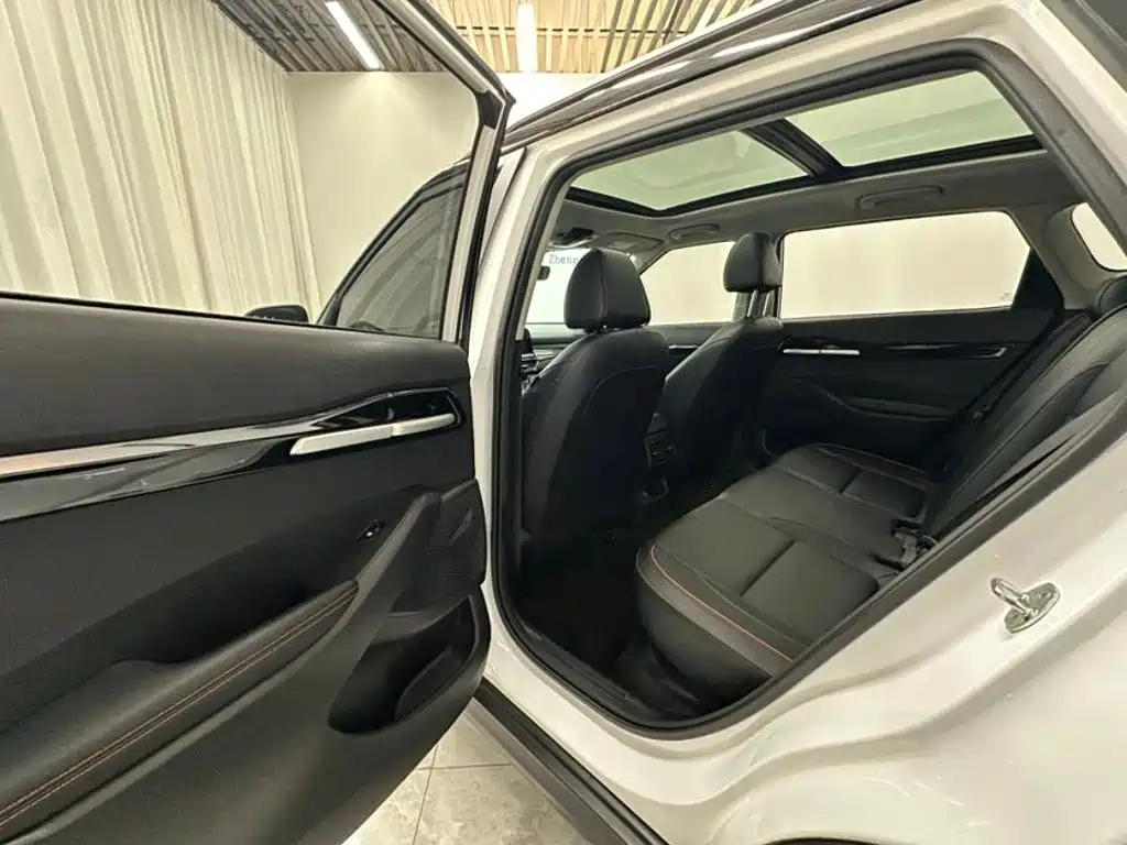 Kia Seltos — миниатюра 8