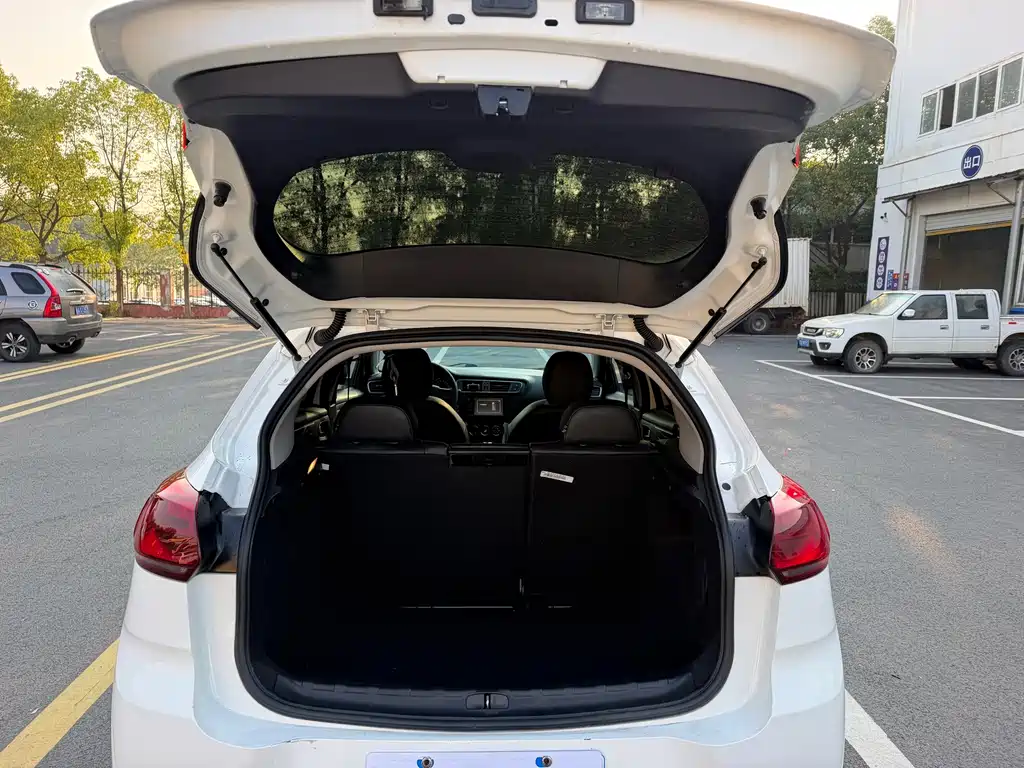 Citroen C3-XR — миниатюра 9