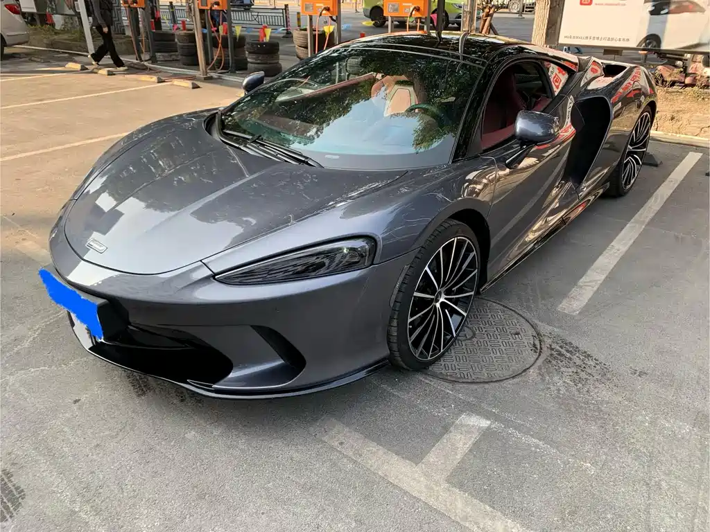 McLaren GT 2022