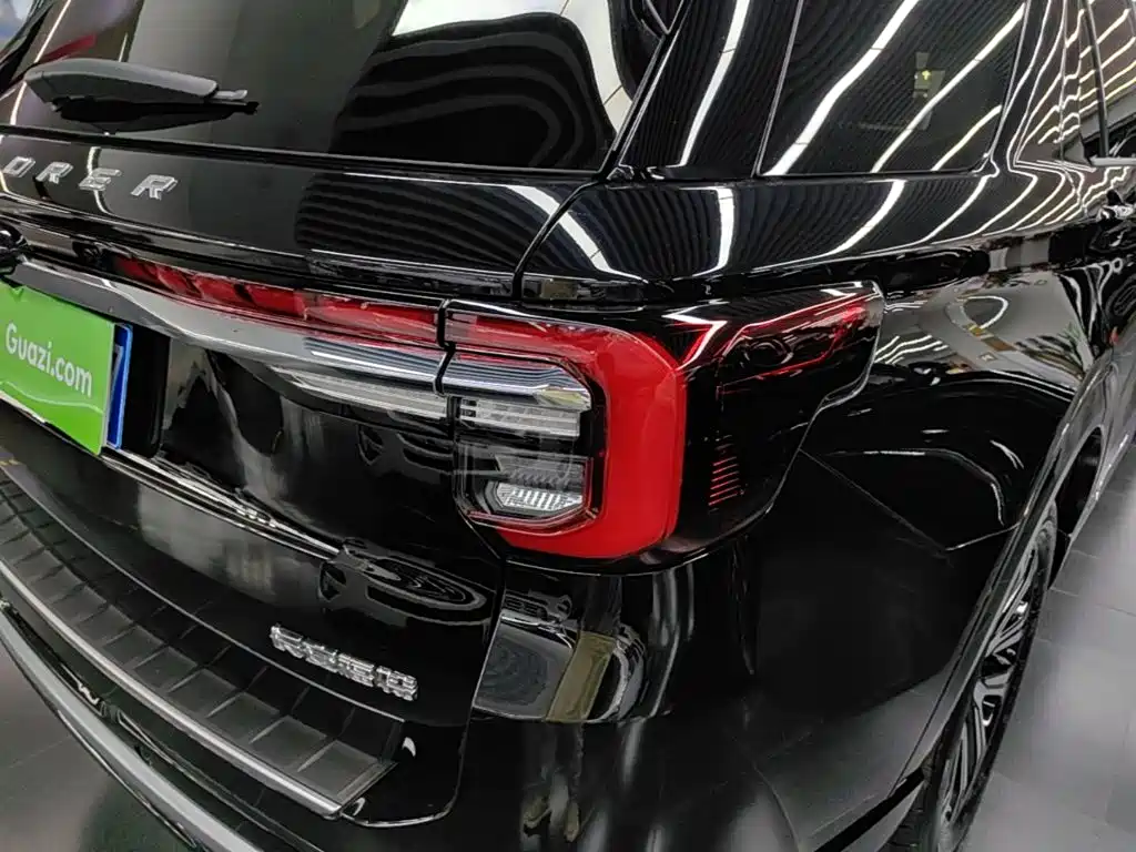 Ford Explorer — миниатюра 8